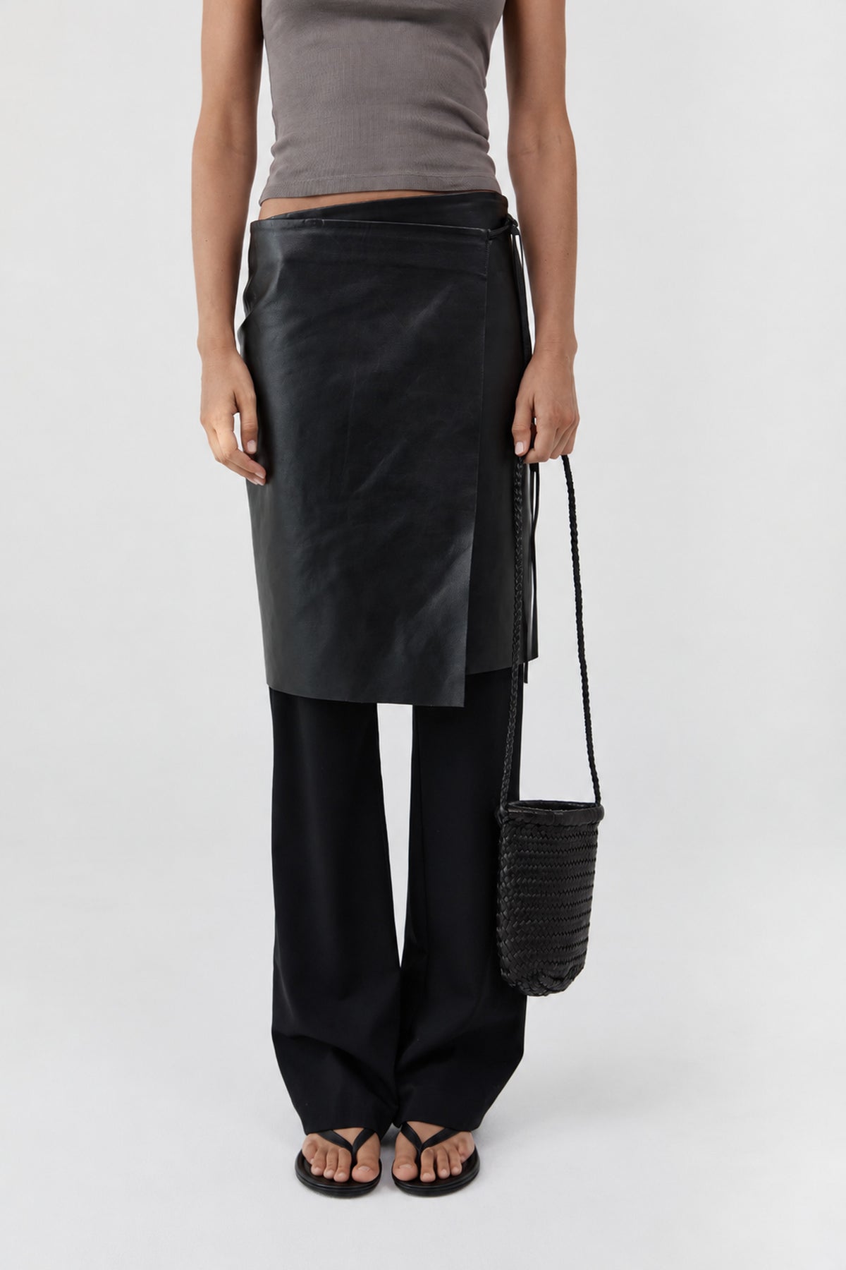 Bagu Sling Bag - Black