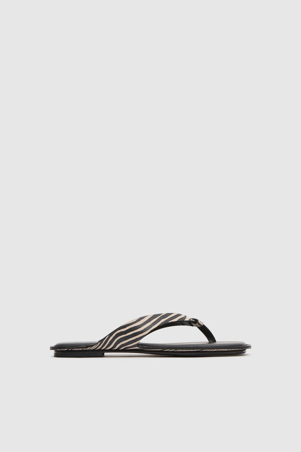 Opanka Slide - Savannah