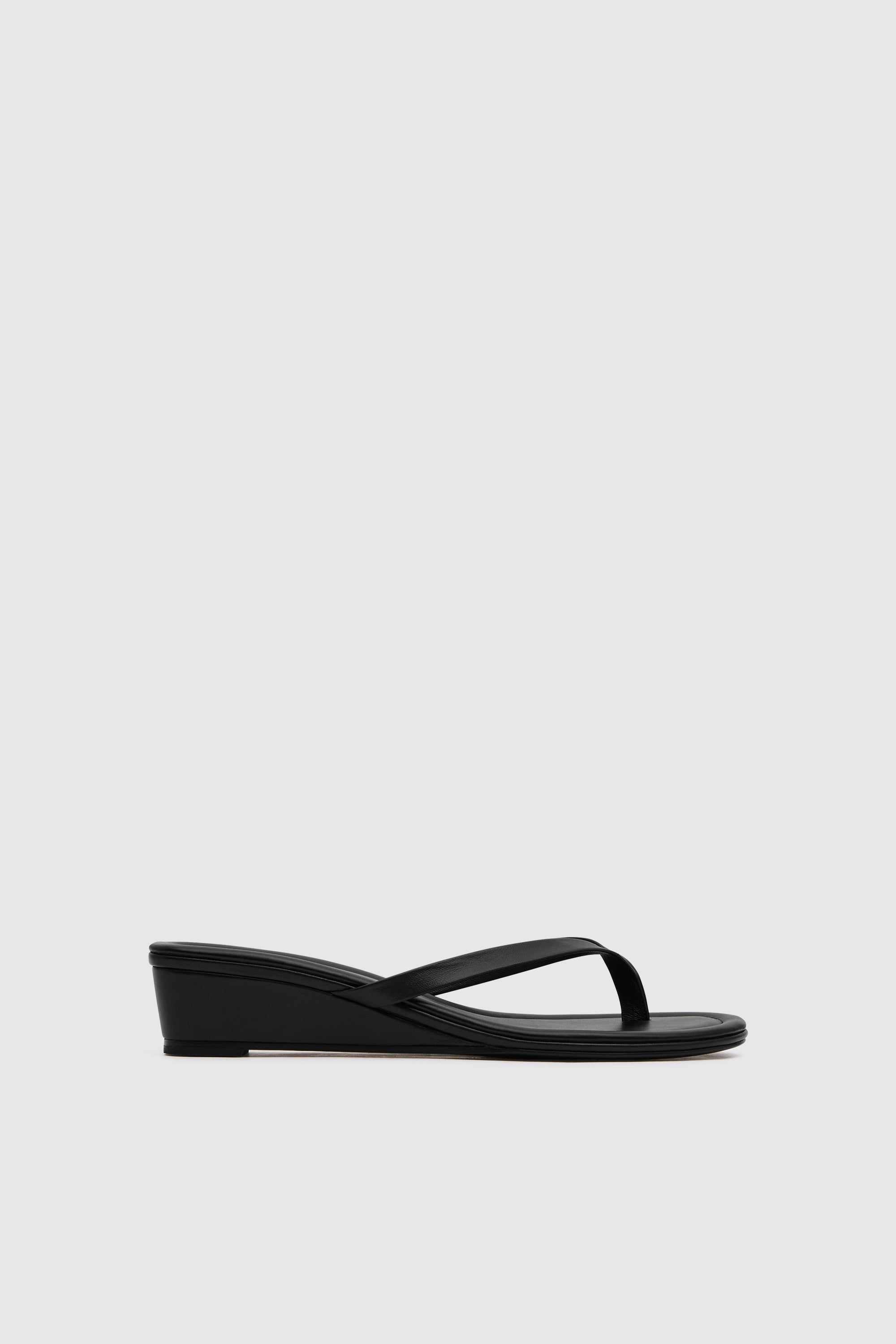 Thong Wedge - Black