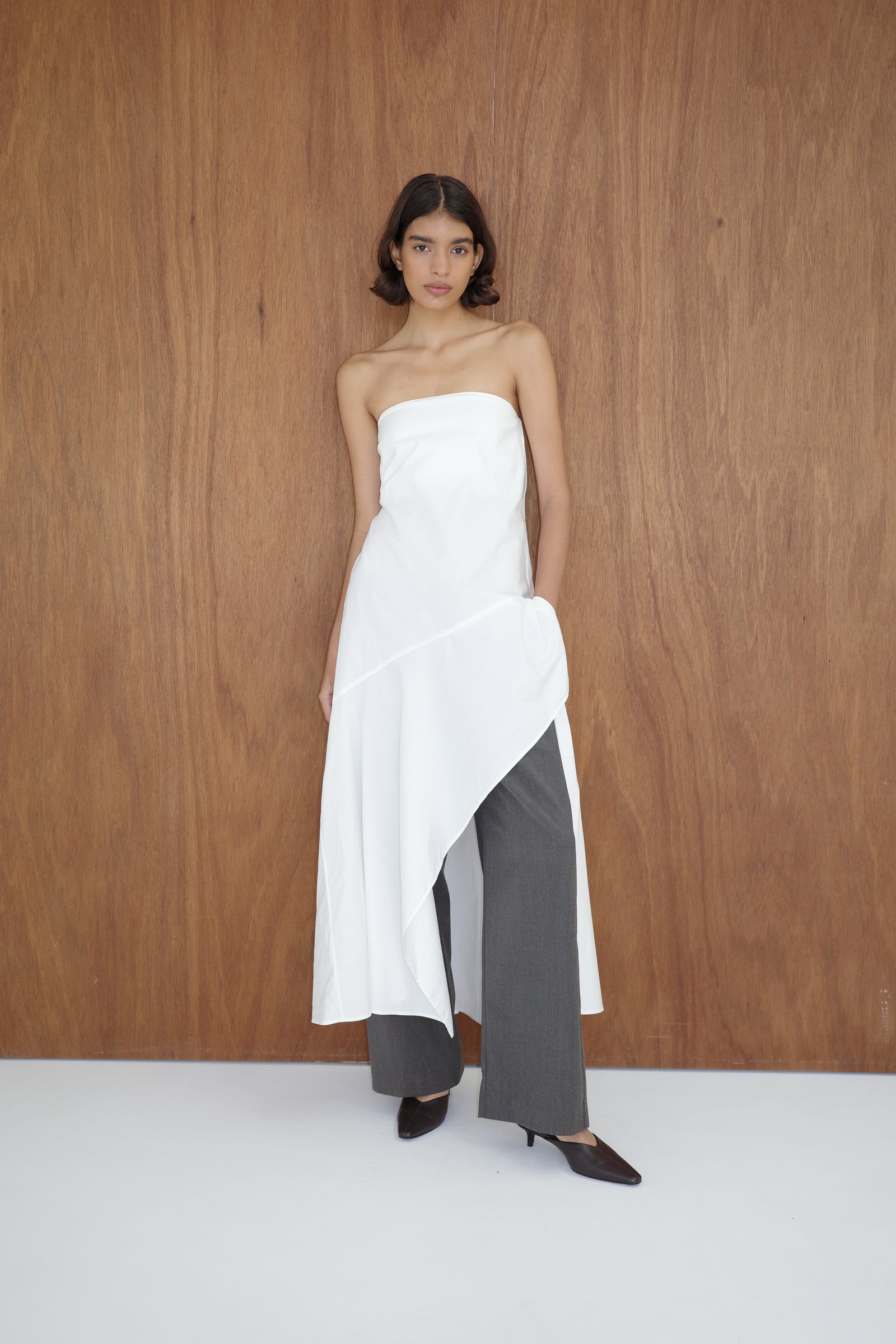 Oxford Strapless Asymm Dress - White