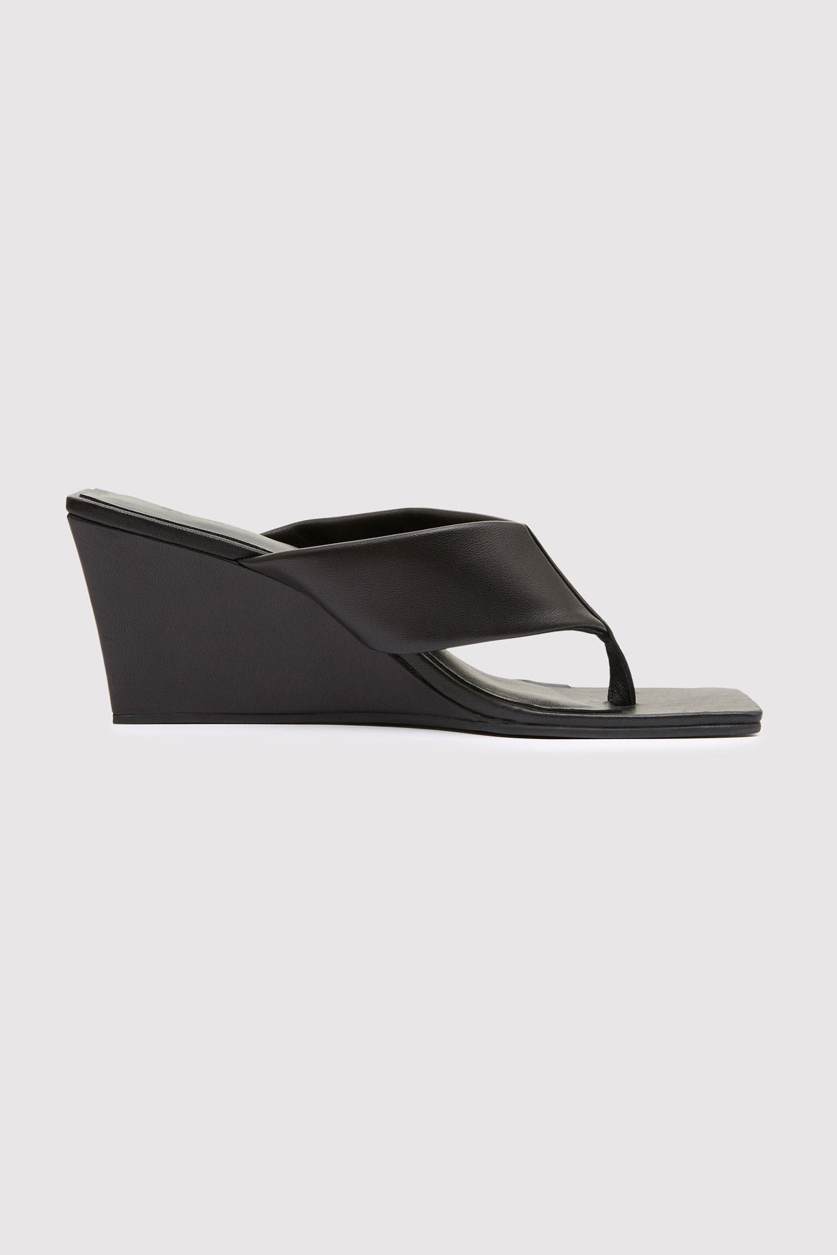 String Wedge St. Agni | Wedges
