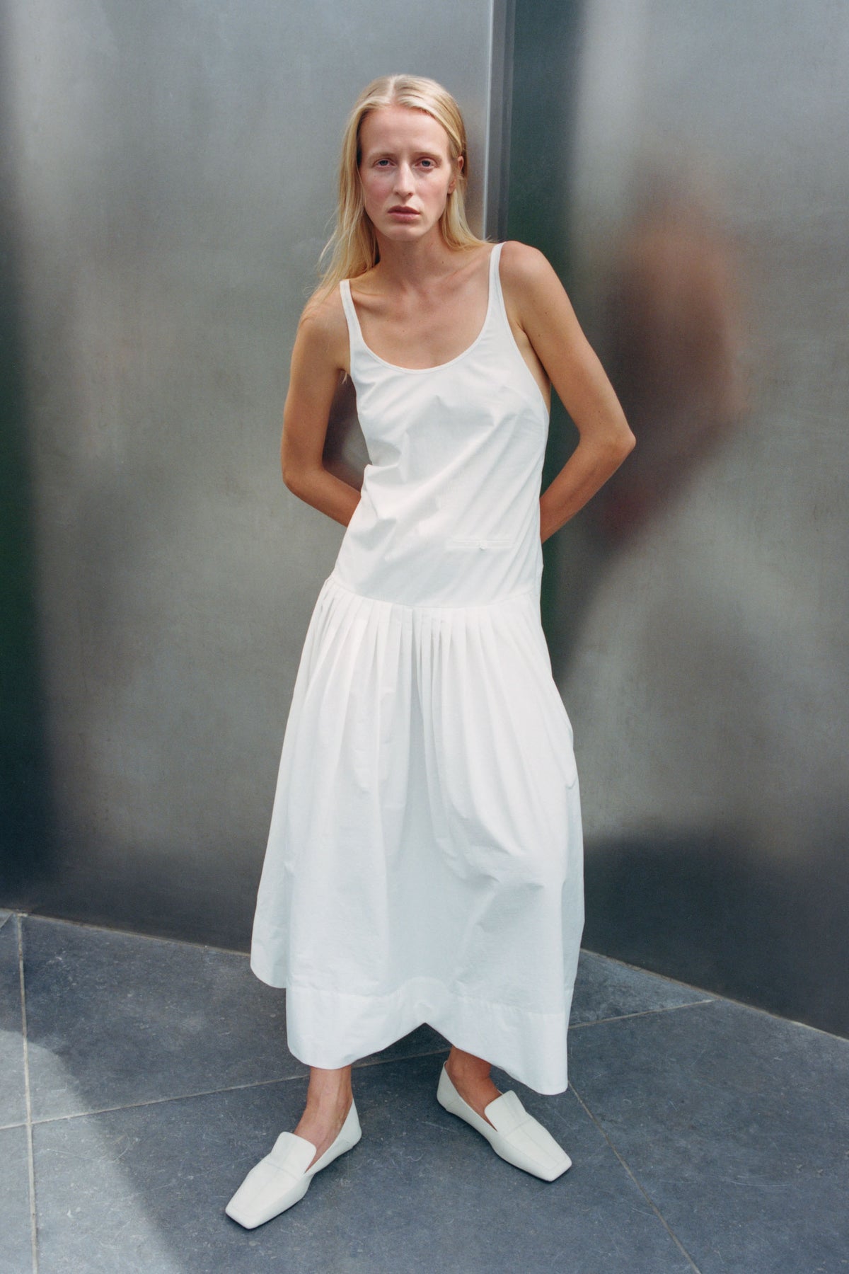 Relaxed Pleat Dress - Off White