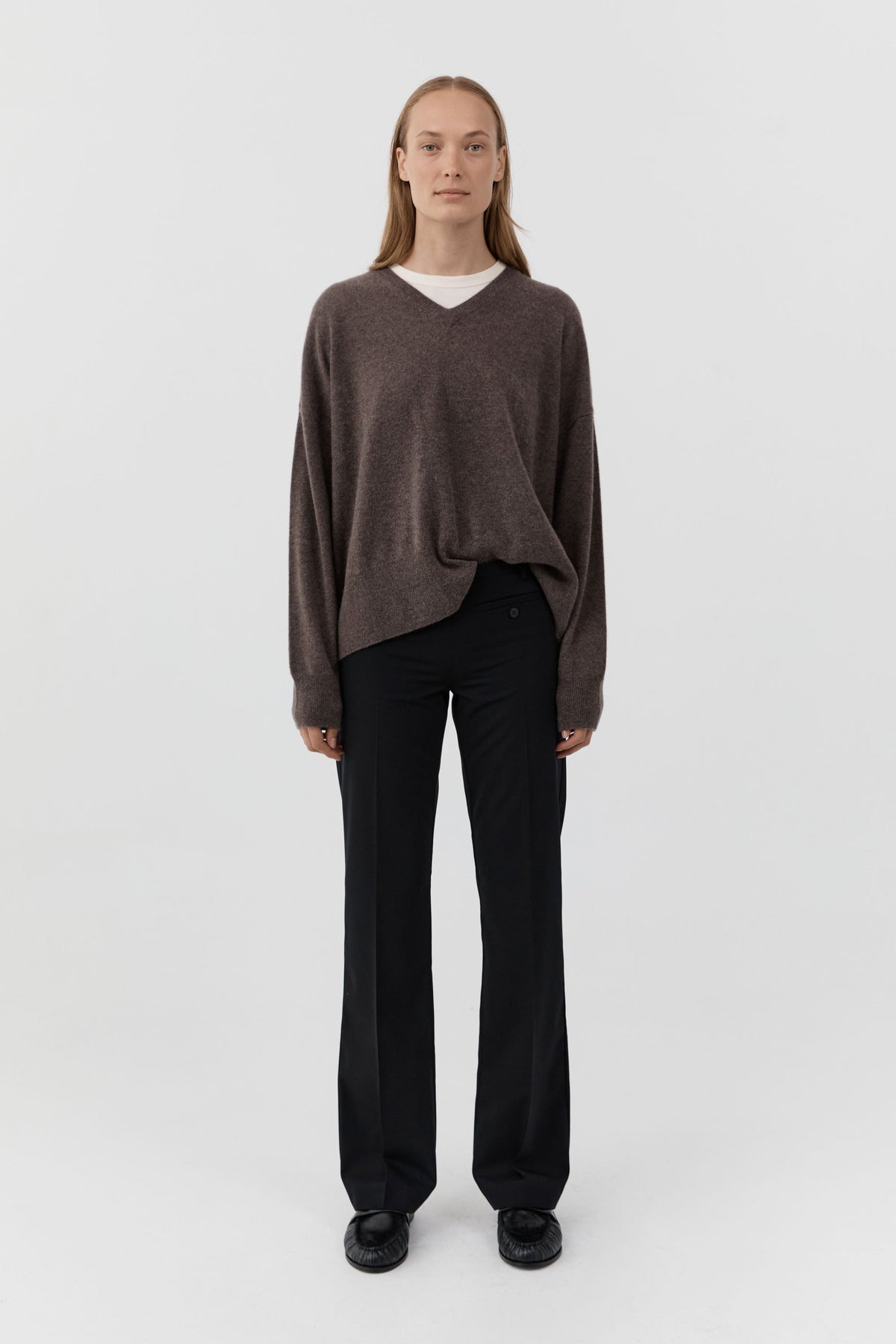Cashmere V Sweater - Elmwood