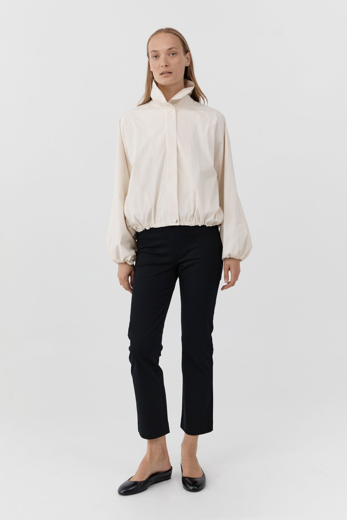 Compact Cotton Minimal Crop Pants - Black