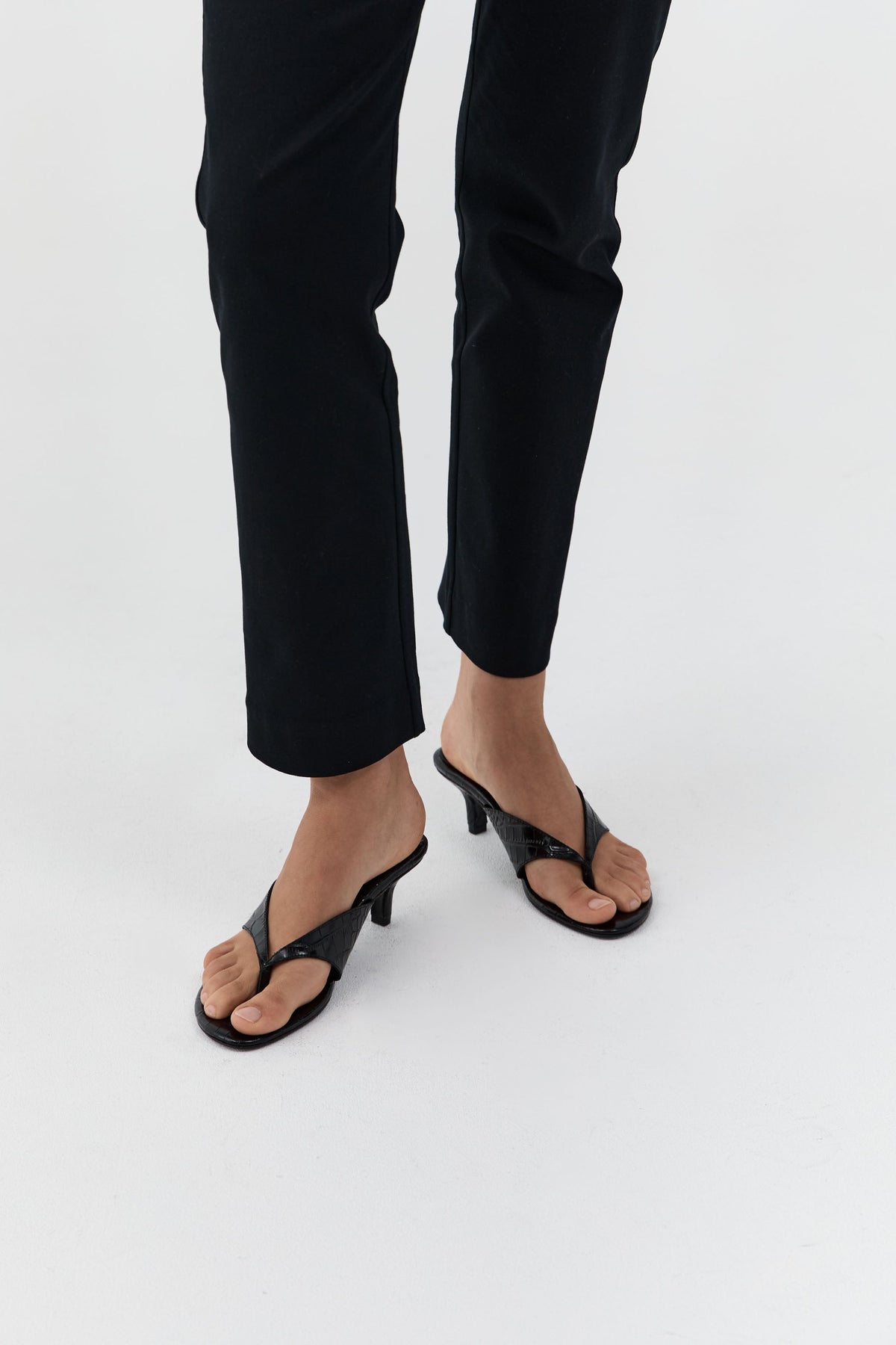Everyday Thong Heel 50 - Croc Embossed Black