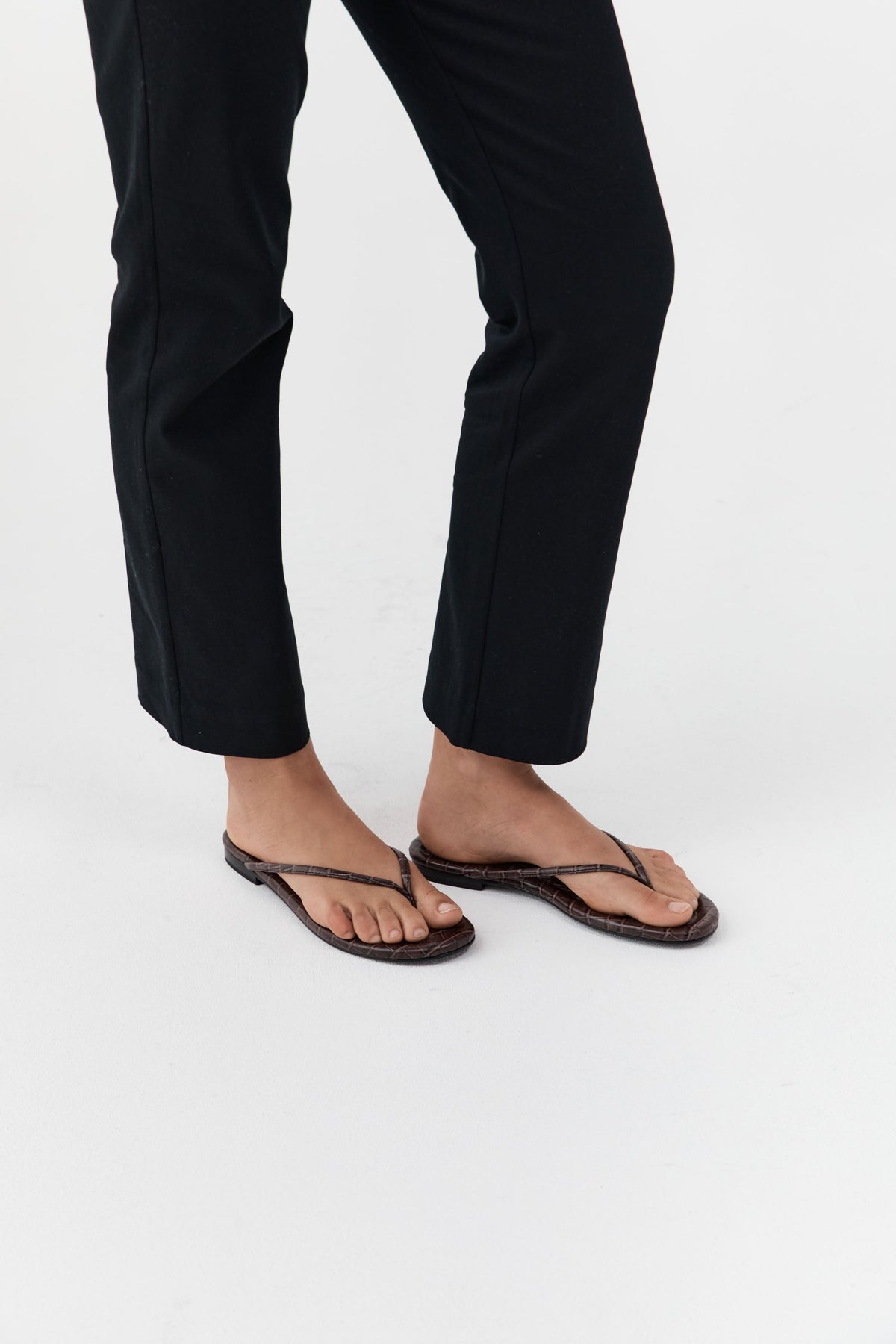 Fine Flip Flop - Croc Embossed Coffee
