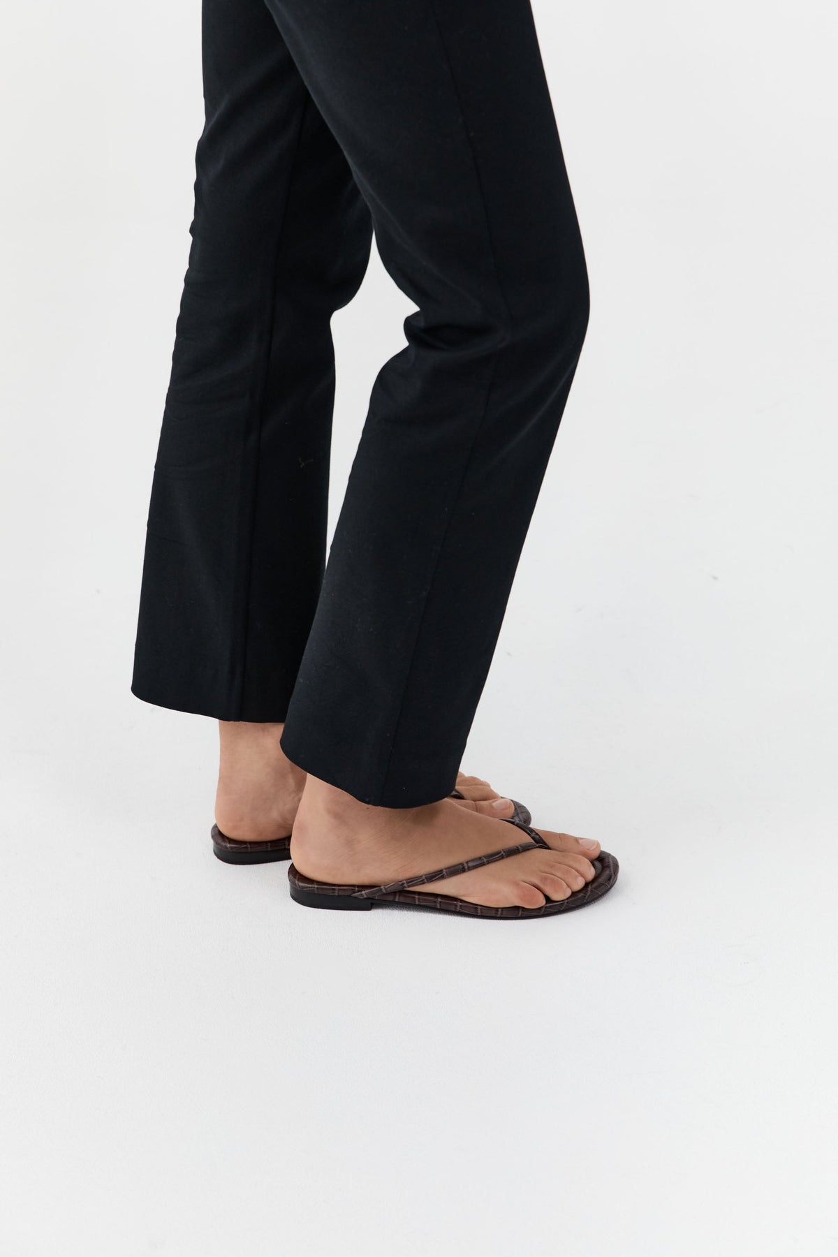 Fine Flip Flop - Croc Embossed Coffee
