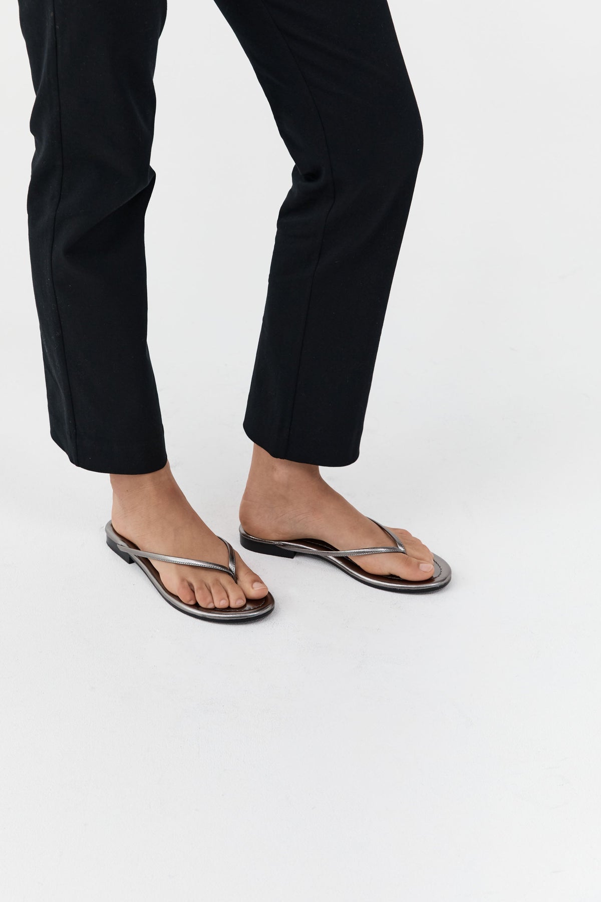 Fine Flip Flop - Pewter Metallic