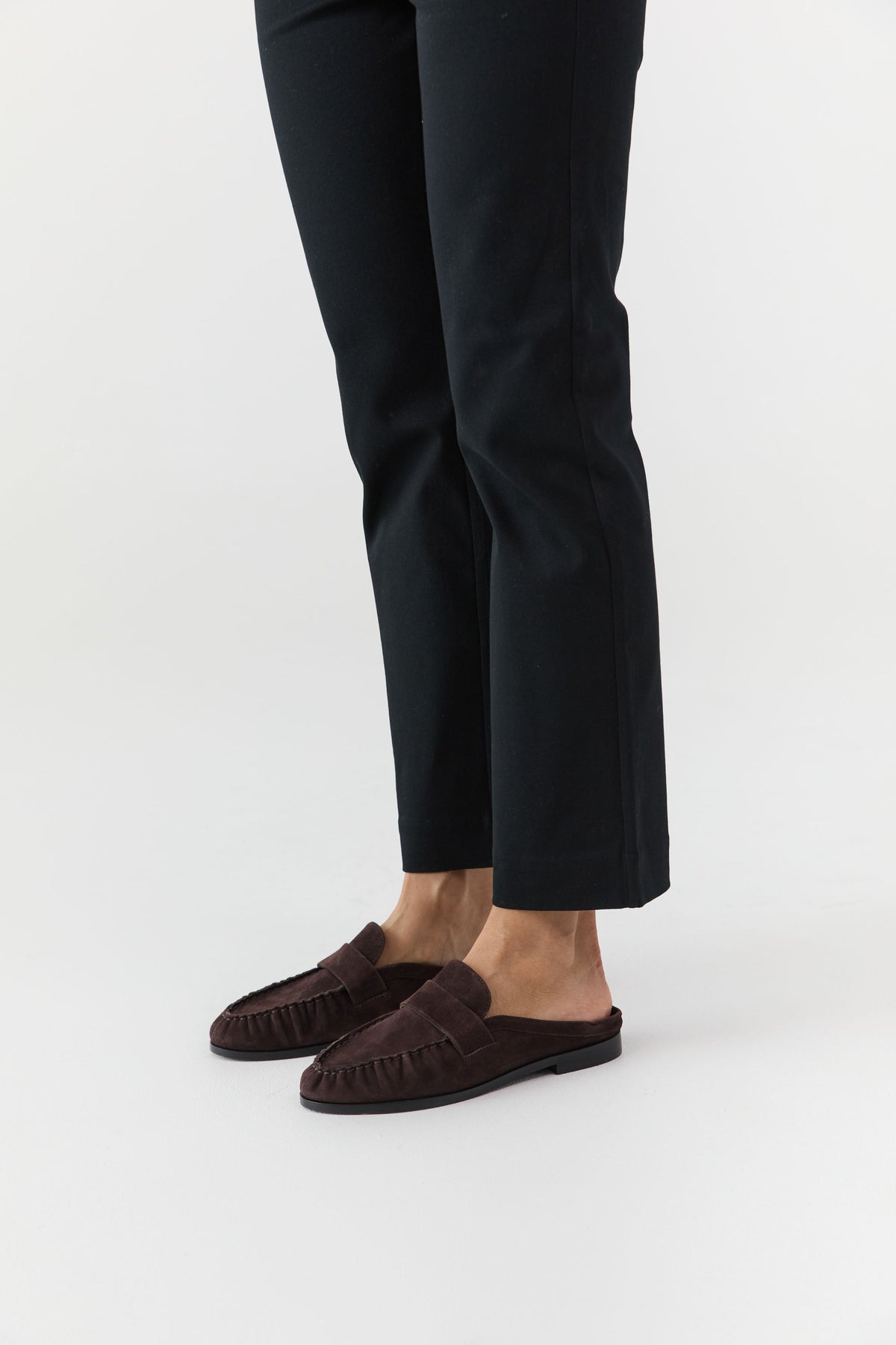 Oma Loafer - Coffee Suede