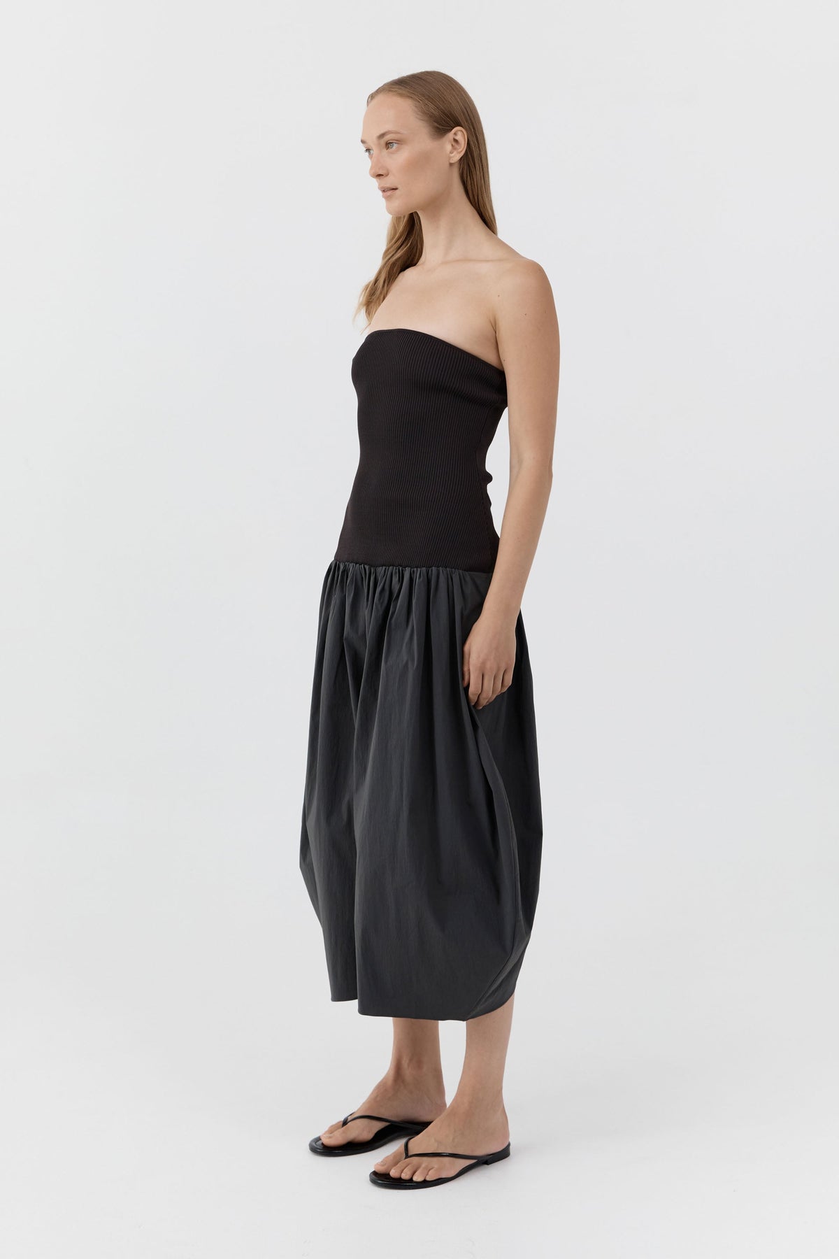 Sculpted Balloon Dress - Magnet
